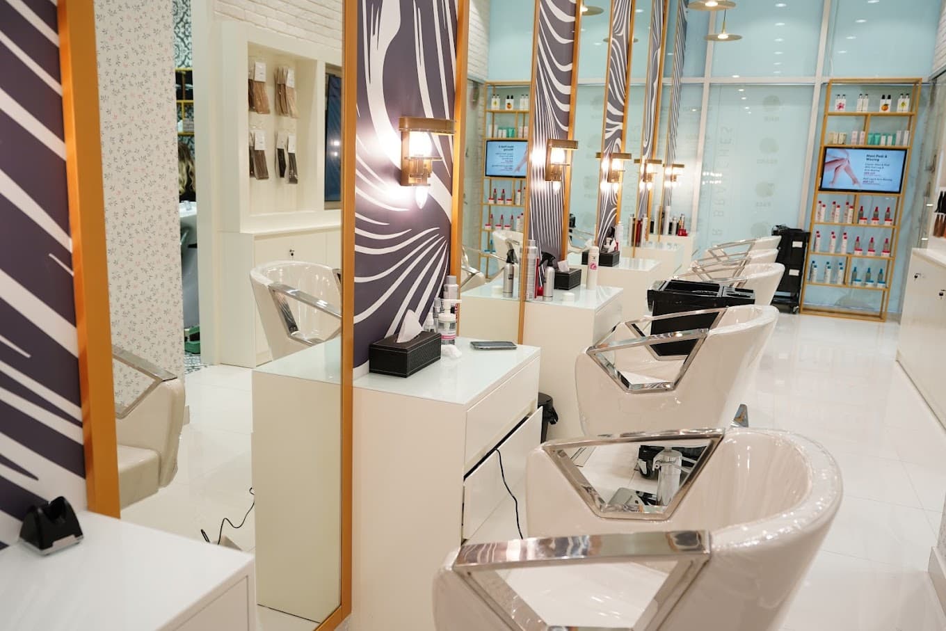 Mirrors Beauty Lounge - Marina